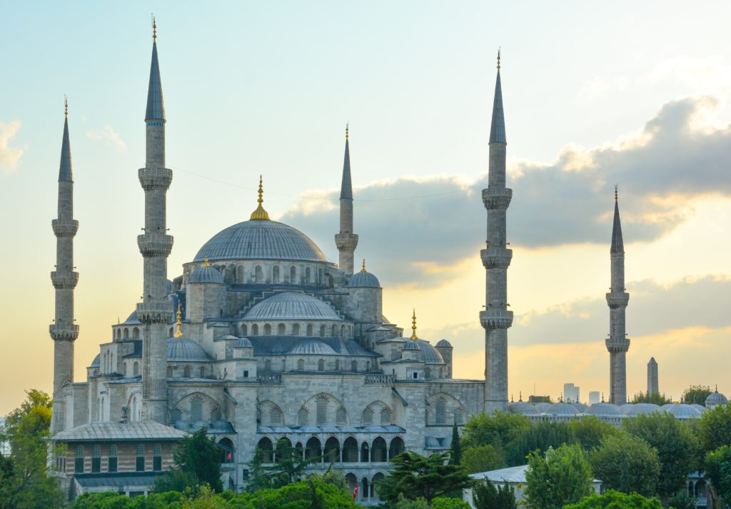 how much does it cost to go to turkey