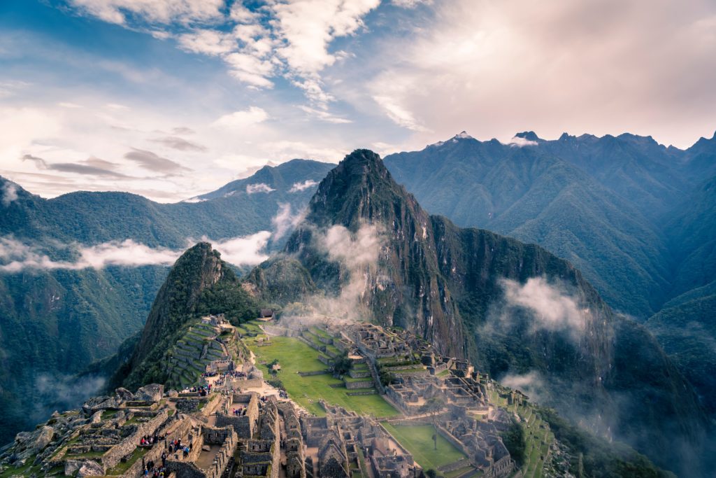 how much does it cost to go to peru